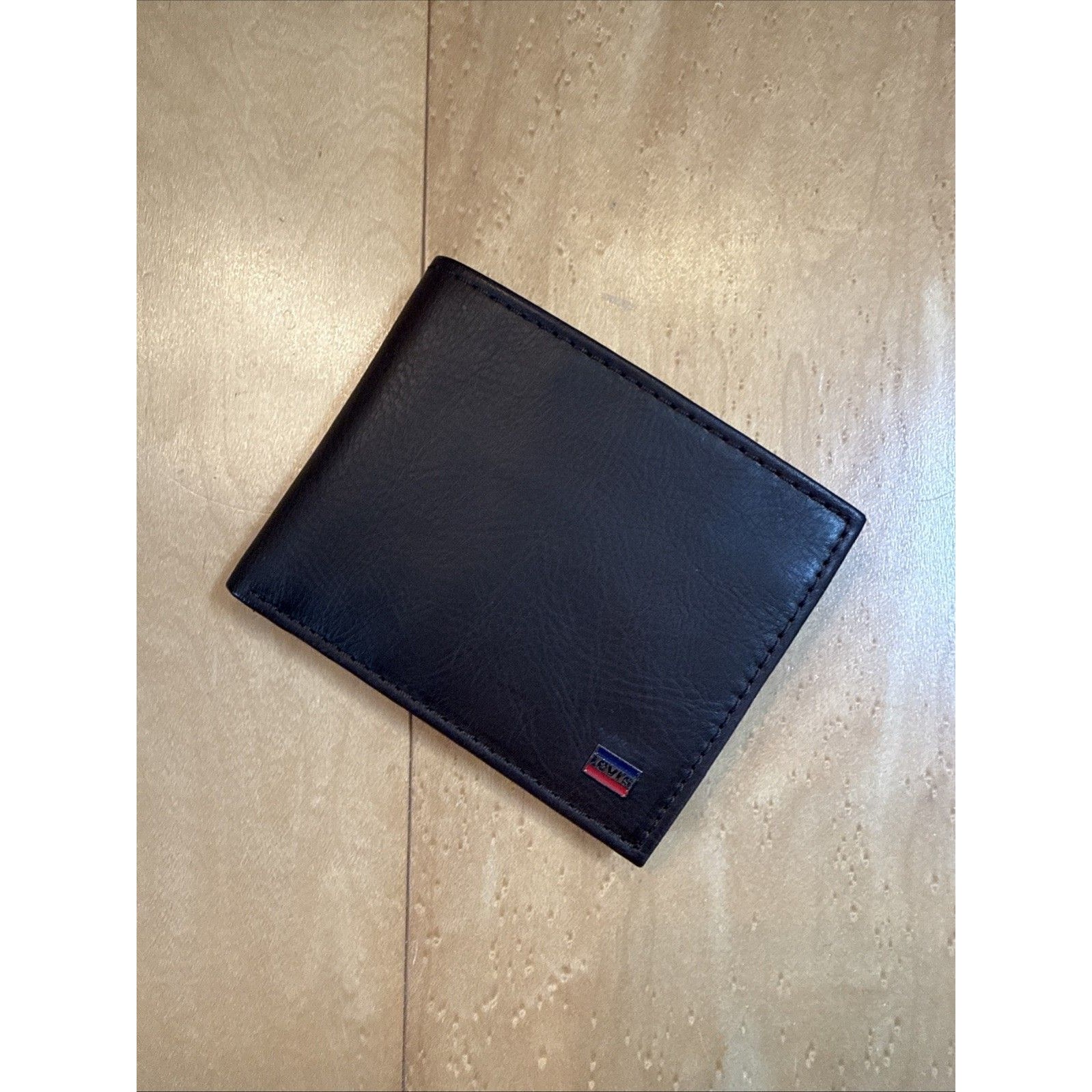 Brand New Levis Dark Brown Wallet